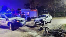 choque en monte grande: una moto se prendio fuego y hay un joven hospitalizado