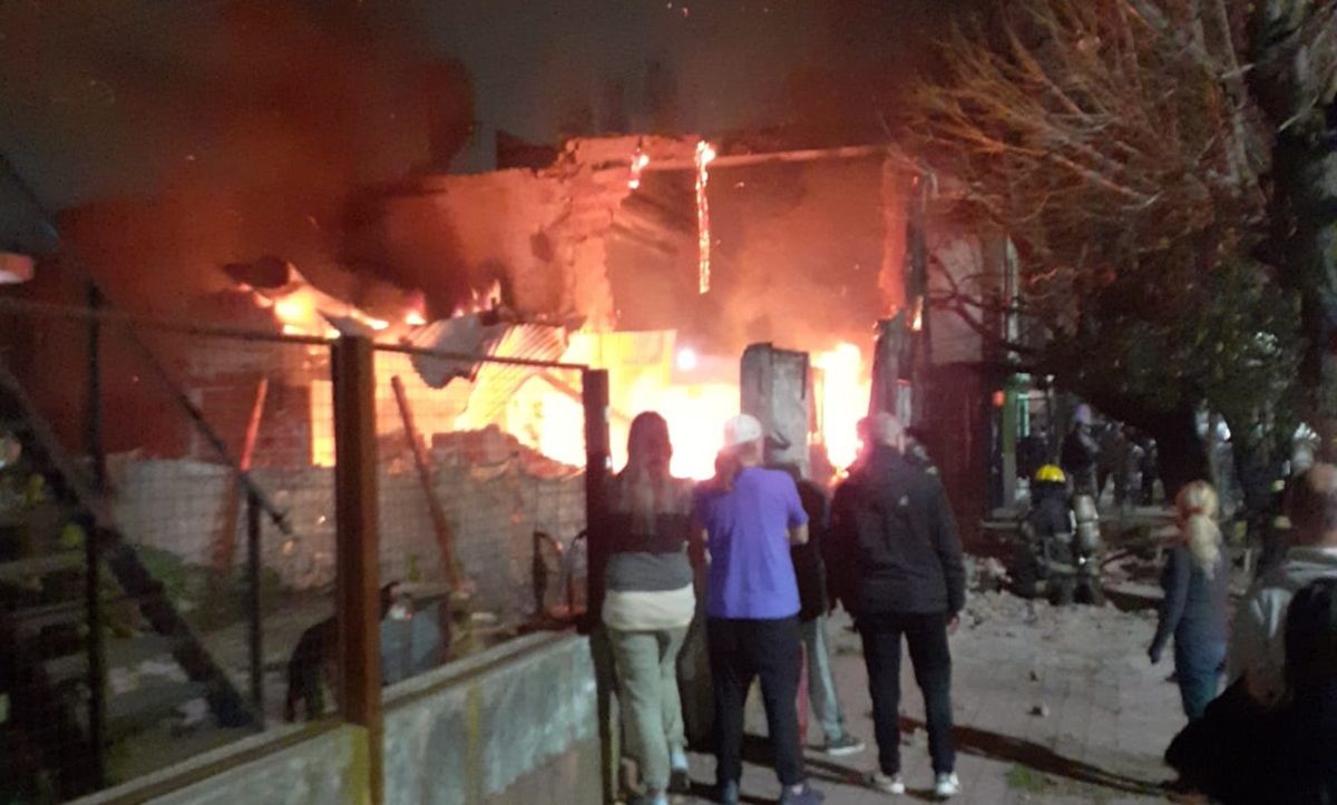 Incendio en una vivienda de Lanús