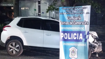 Robó un vehículo en Lomas, huyó a Lanús y atropelló a una mujer: estaba prófugo