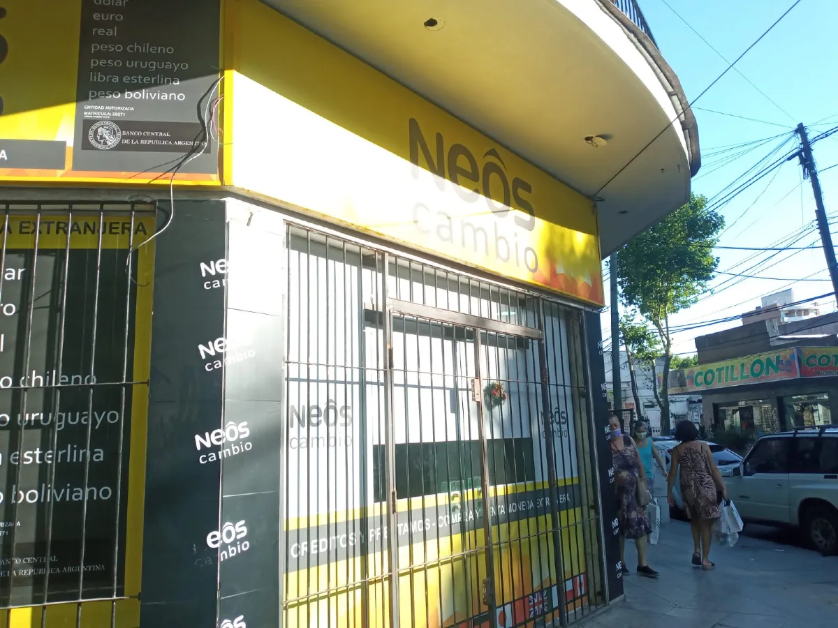 Las casas de cambio florecieron en tiempos del cepo cambiario en Zona Sur. 