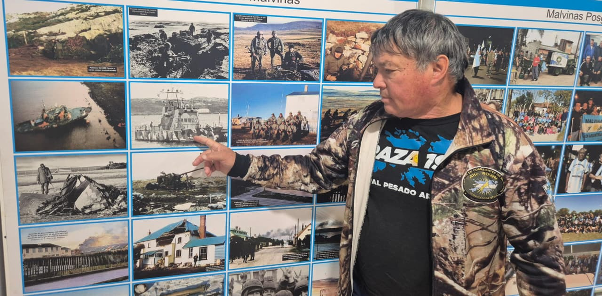 Actualmente tiene 65 años y trabaja como auxiliar en una escuela.