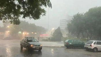Alerta meteorológico y tormenta en el Conurbano: cómo continuará el clima