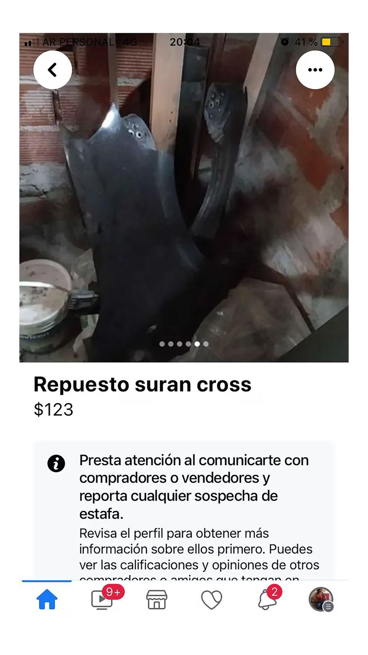 Una de las publicaciones del polic&iacute;a de la Ciudad.