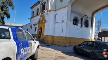 Lomas: detuvieron a tres delincuentes que circulaban en una camioneta robada