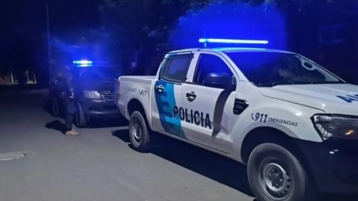 El crimen ocurrió en Villa Albertina, Lomas de Zamora, y la mujer acusada fue detenida tras entregarse luego de permanecer prófuga.