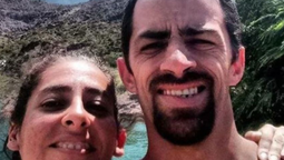 tras volver de brasil, un docente de esteban echeverria reclama por la atencion medica de su esposa