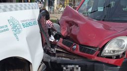 violento choque entre un patrullero y una camioneta en glew