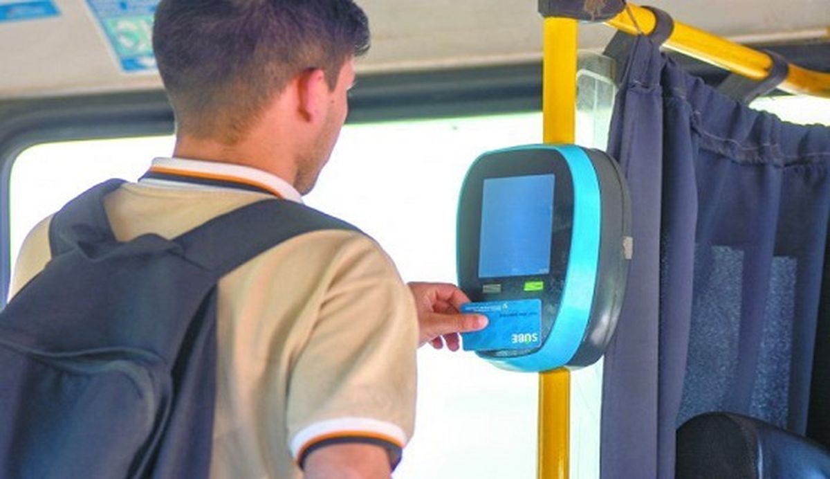 El Gobierno bonaerense oficializ&oacute; el Boleto Especial Educativo 2026, que garantiza la recarga SUBE para estudiantes de todos los niveles en la Provincia.