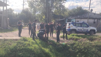 Ezeiza: recuperan objetos y una moto robada tras una persecución