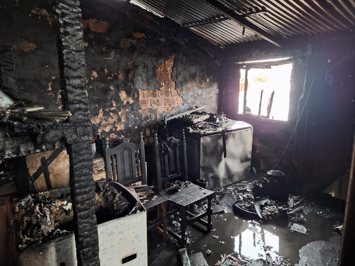 El domicilio se ubica en la calle Los Robles, en El Jagüel.