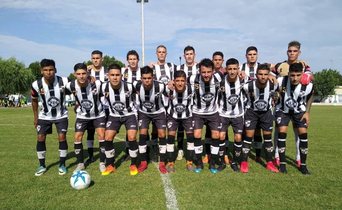 El equipo de Defensores de Glew finalizó en el sexto puesto en el Torneo Clausura del Promocional Amateur.