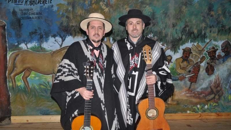 David Tokar Y Luis Genaro Los Payadores Del Pueblo
