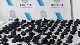 operativo en almirante brown: cayeron cuatro personas por narcomenudeo y buscan a un profugo
