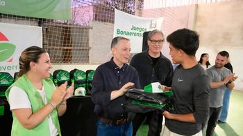 Esteban Echeverría: entregaron 457 kits deportivos a la delegación que irá a la final de los Juegos Bonaerenses