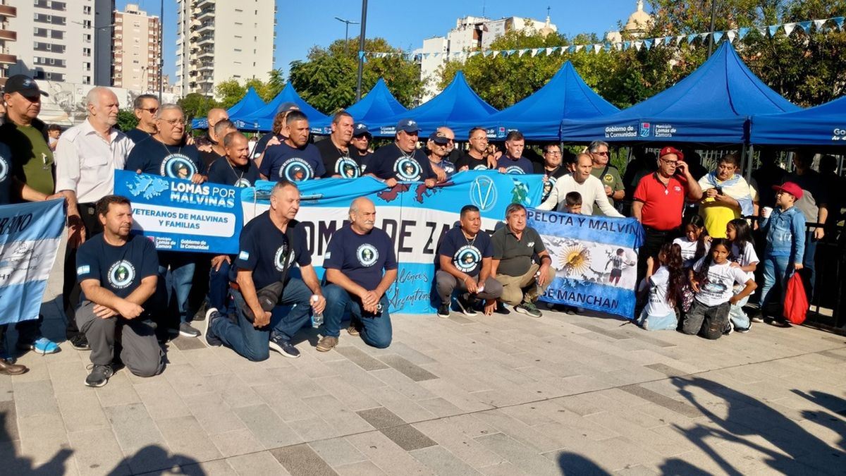 Acto por Malvinas en Lomas: el 2 de abril habrá desfile institucional y actividades culturales en Plaza Grigera desde las 15. Acto por Malvinas en Lomas: el 2 de abril habrá desfile institucional y actividades culturales en Plaza Grigera desde las 15.