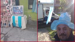 Mundial solidario: vecino de Llavallol sacó una tele a la calle para ver a la Selección.
