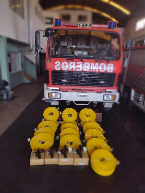 Bomberos de Ezeiza (Trist&aacute;n Su&aacute;rez y Spegazzini) terminaron obras en el cuartel para el nuevo cochebomba y compraron nuevos elementos para combatir siniestros e incendios forestales&nbsp;