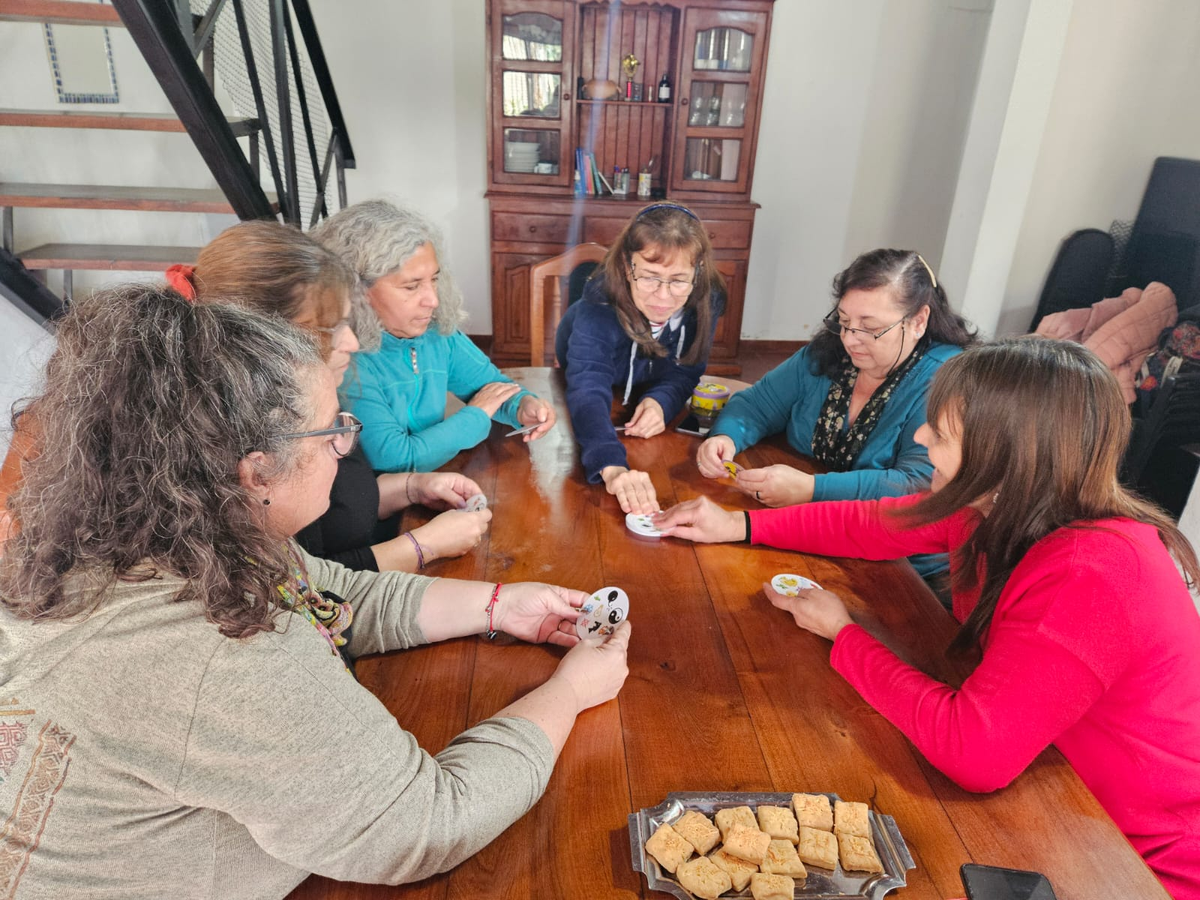 Las tardes de juegos tienen lugar en la casa de Mariv&iacute;, en Monte Grande.
