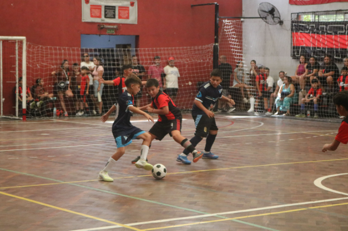 El dirigente confirm&oacute; que el torneo de verano se extender&aacute; hasta el 28 de marzo.