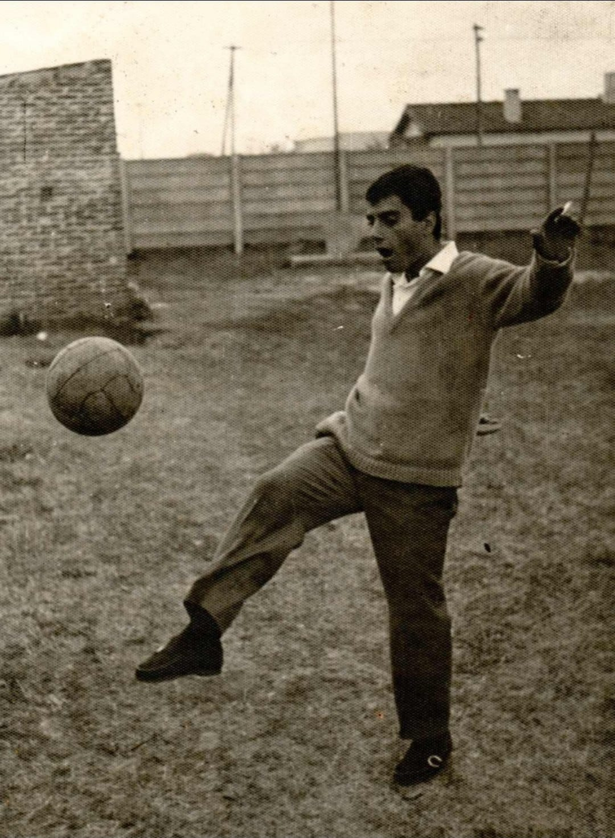 La foto de Roberto, el papá de Luis, que se encontró durante una clase. 