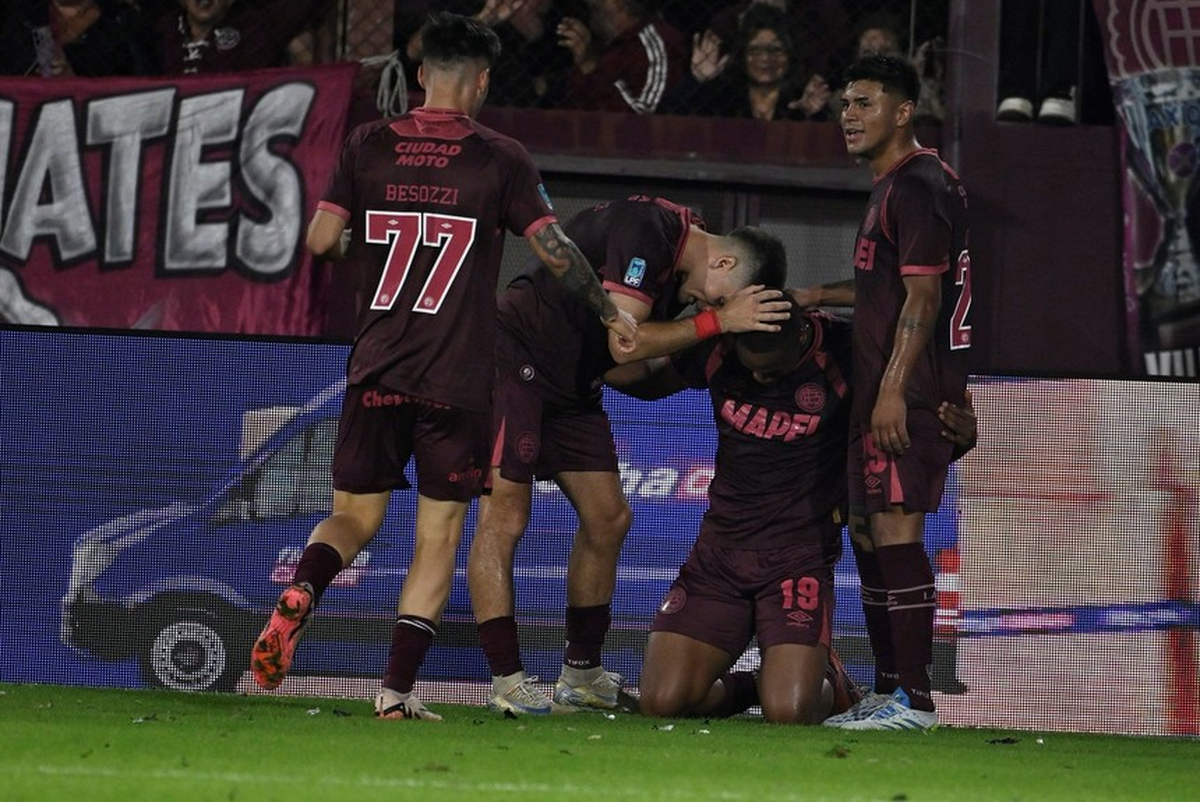Lan&uacute;s sum&oacute; de a tres ante Banfield.