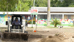 el jagüel: comenzo la construccion de un playon deportivo en la plaza alfonsina storni