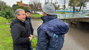 Cascallares supervisa el trabajo de los equipos municipales y la evolución de la tormenta