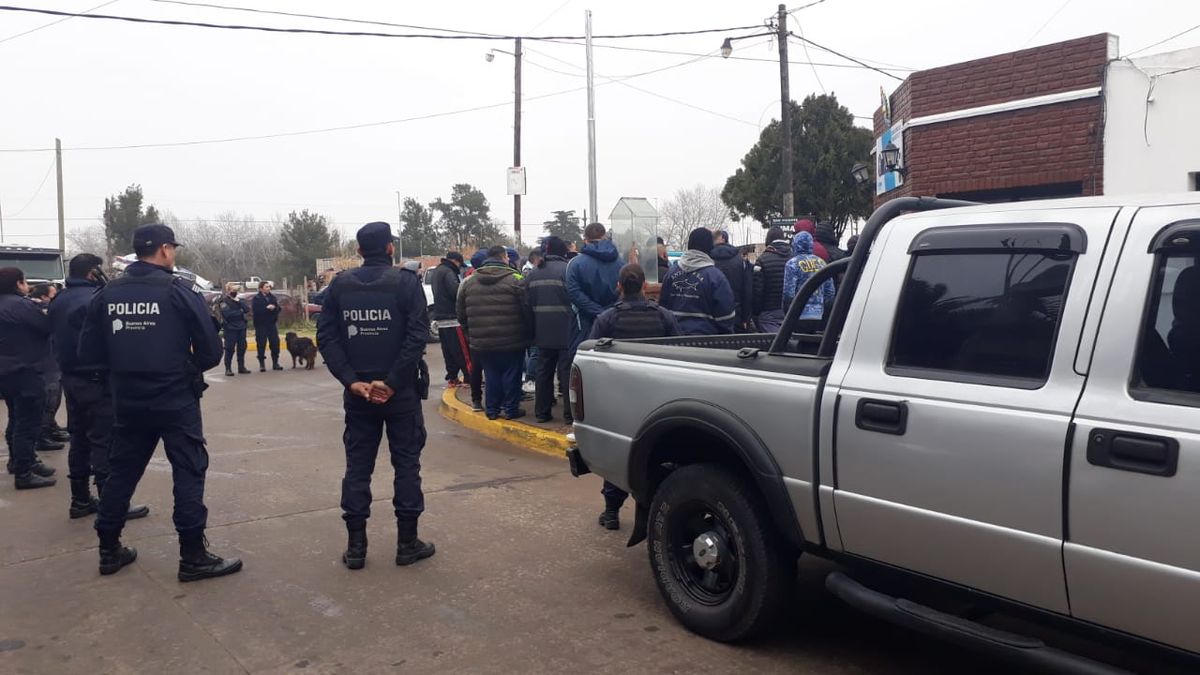 Gran cantidad de detenidos en Domselaar tras el intento de toma, en un operativo dispuesto por la Fiscalía Descentralizada de San Vicente.