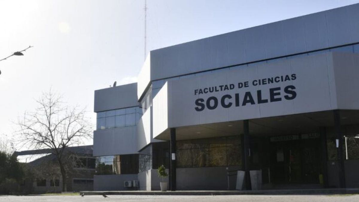 La Provincia de Buenos Aires reasignó $2.105 millones del Presupuesto 2026 para garantizar la inversión en universidades nacionales.