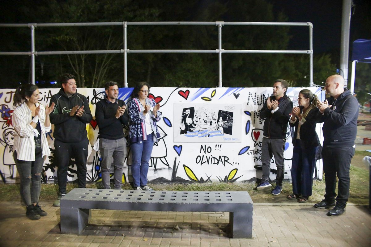 Estuvieron presentes personas con cargos municipales.