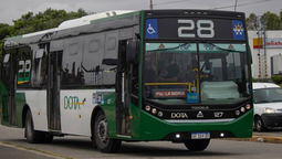 vecinos de lomas afectados por el recorte en un recorrido de la linea 28