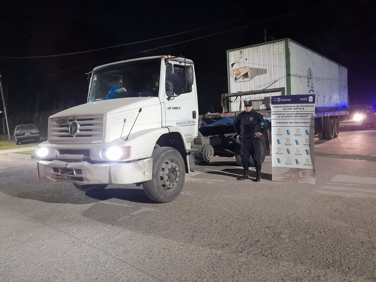 Frenaron un intento de usurpación en San Vicente: secuestraron maquinaria vial y hay detenidos