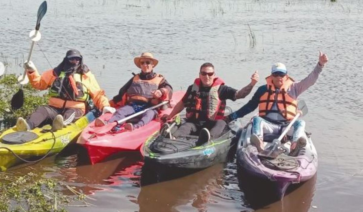 Tras la sequía, el grupo de kayakistas de San Vicente pudo volver a navegar en la laguna