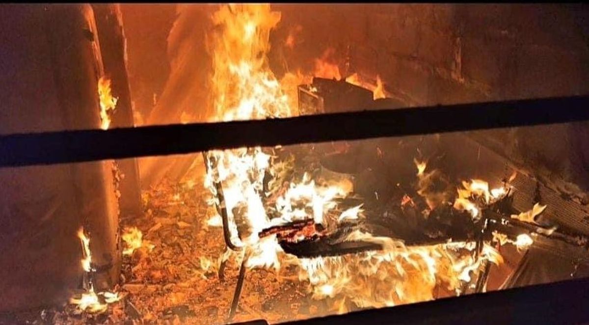 Voraz incendio en una vivienda en Longchamps