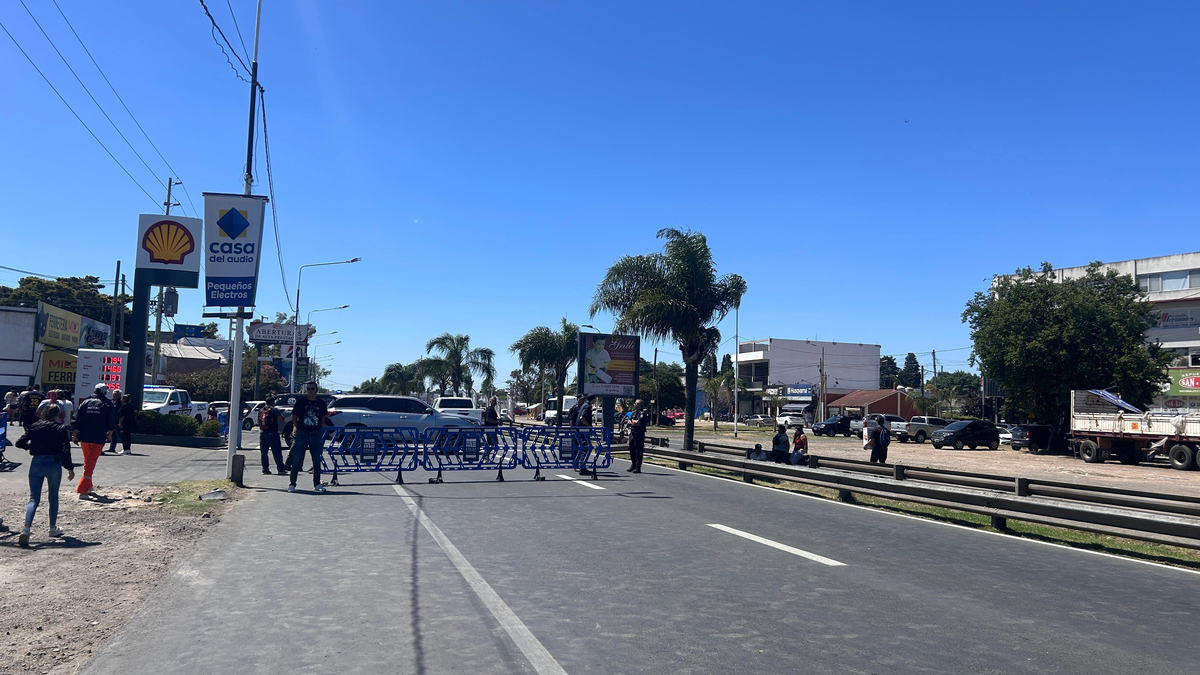 El tramo de la Ruta 58 donde se realizó el acto estuvo cerrado al tránsito.