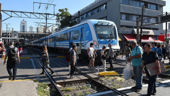 Un joven fue atropellado por el Tren Roca en Lomas y se salvó de milagro