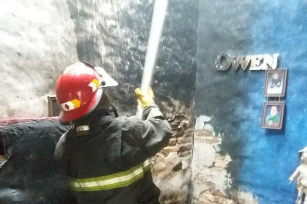 Conmoción en Monte Grande por el incendio de la habitación de un bebé