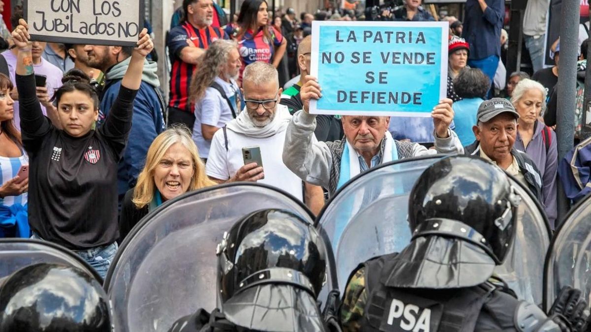 La marcha de jubilados ser&aacute; acompa&ntilde;ada por organizaciones sociales, sindicales y piqueteros.
