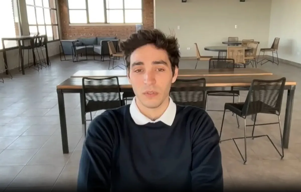 Tomás Ghisoni desmintió la denuncia de abuso contra su padre. Tomás Ghisoni desmintió la denuncia de abuso contra su padre.