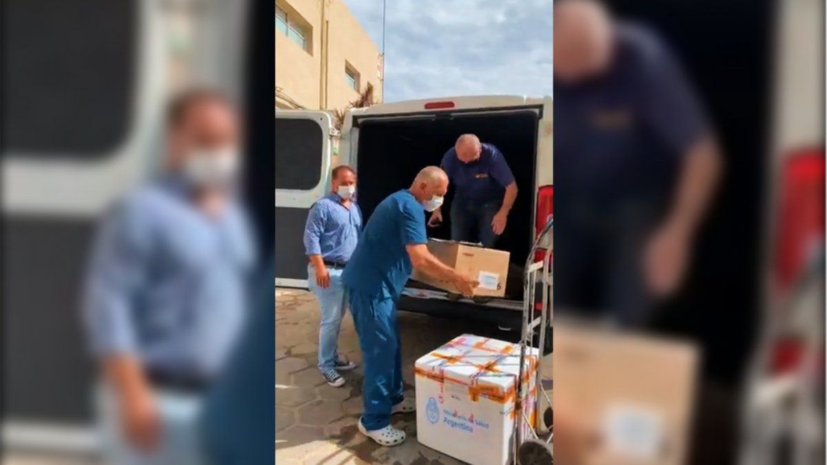 D&iacute;a Hist&oacute;rico.&nbsp;Las vacunas Sputnik V llegaron al Hospital Santamarina de Monte Grande. Fueron recibidas por el Dr. Gabriel Ive.&nbsp;