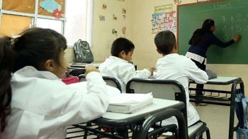 La Provincia oficializó la quinta hora en más de 600 escuelas primarias