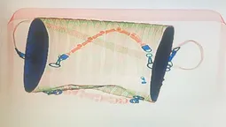 aeropuerto de ezeiza: detuvieron a una brasilena con mas de cuatro kilos de cocaina