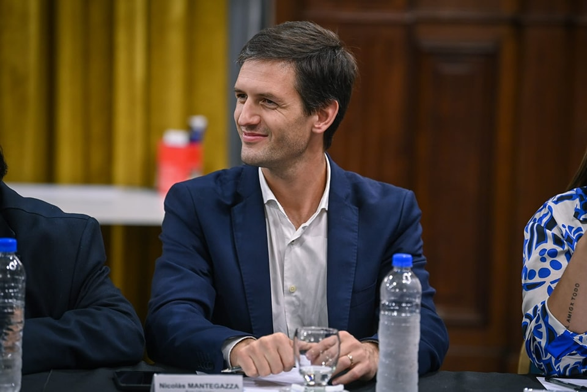 El intendente de San Vicente, Nicolás Mantegazza, va por la reelección.