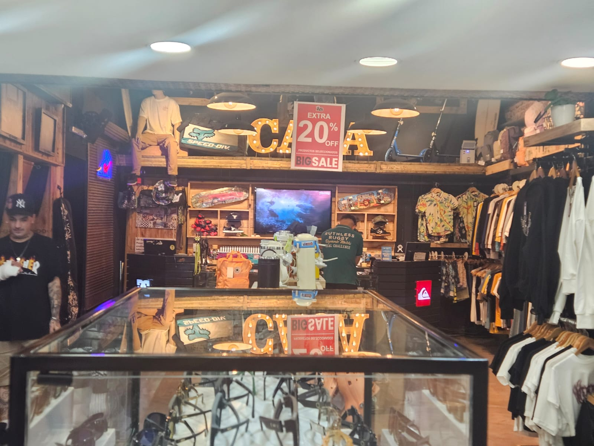 En Australian Sea, de Monte Grande, Luciano confirmó la estrategia clásica. En Australian Sea, de Monte Grande, Luciano confirmó la estrategia clásica.