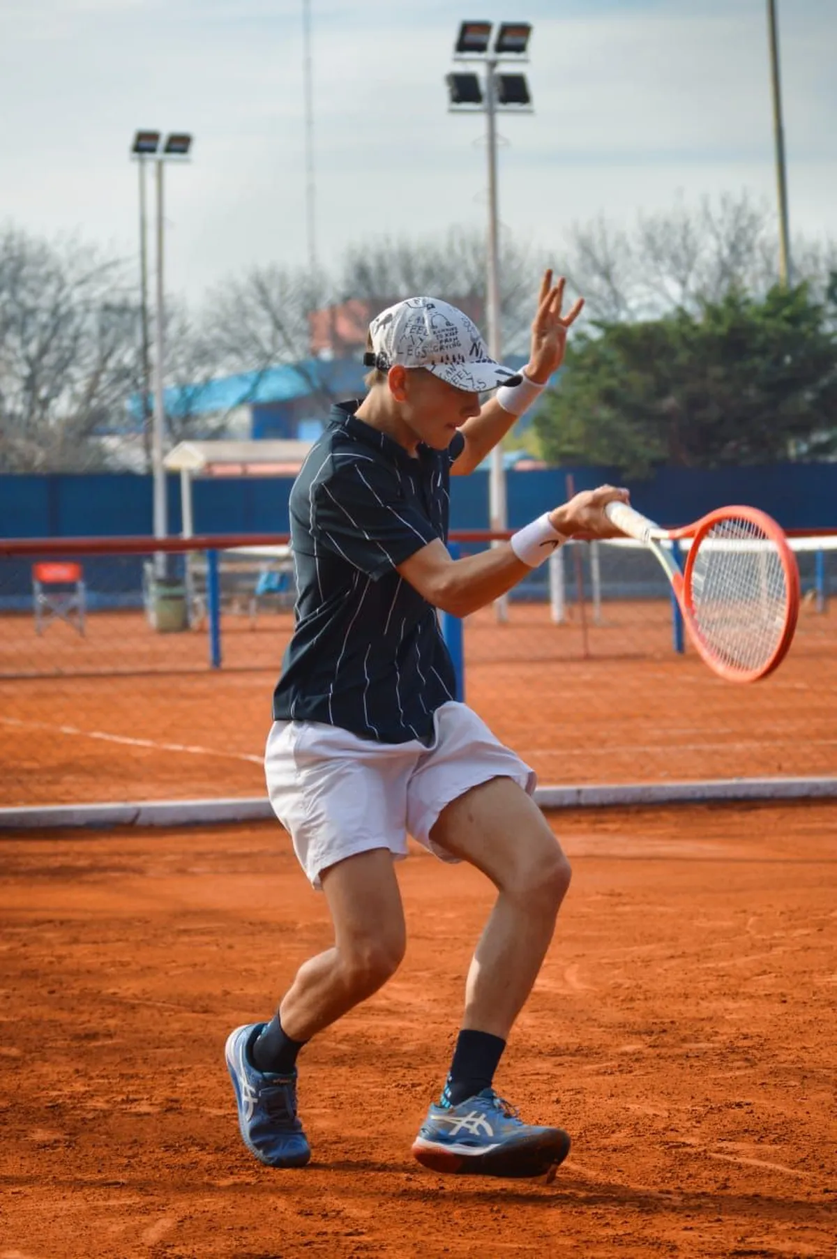 Valentino Conte tiene 18 años. 