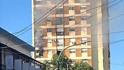evacuaron un edificio por un incendio en lanus