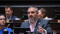 El dirigente del Frente Renovador cuestionó la facilidad para acceder a préstamos desde billeteras virtuales y advirtió sobre el endeudamiento para cubrir gastos cotidianos.