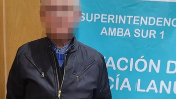 Detuvieron a un kinesiólogo por violar a una mujer de 85 años en Lanús
