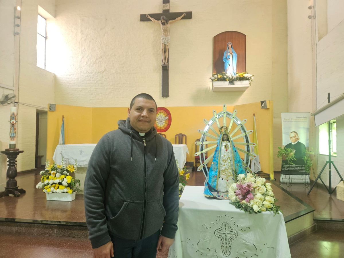 Hernán Caballero llegó a la parroquia de Luis Guillón el pasado 2 de abril.