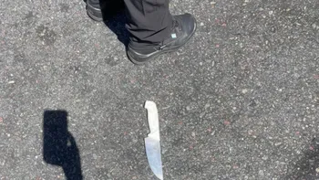 Un policía respondió a un pedido de auxilio, fue atacado con una cuchilla y baleó al agresor